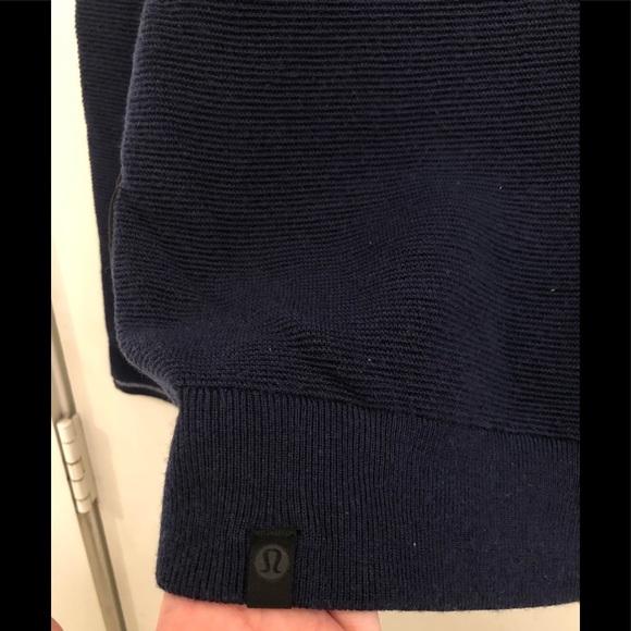 Lululemon men jacket. B1 - Picture 8 of 9